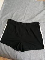 Only Kurze Hose mit weißen Streifen an der Seite gr.Xl Niedersachsen - Visbek Vorschau