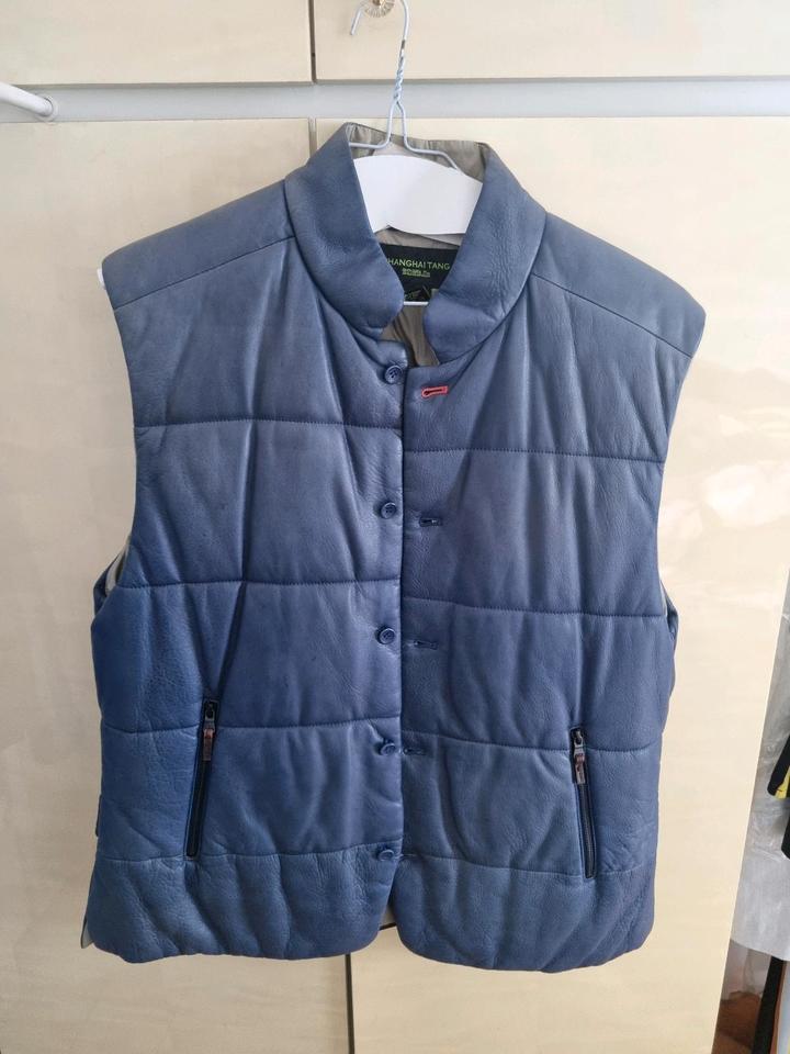 Shanghai Tang Herren Lederweste Weste Leder dunkelblau L / US 44 in Hanau