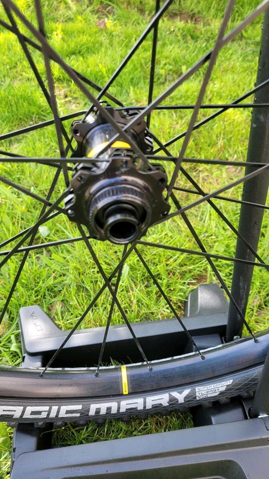 Mavic 29 E-Deemax 30 Centerlock Tubeless Durchschlagschutz in Borken