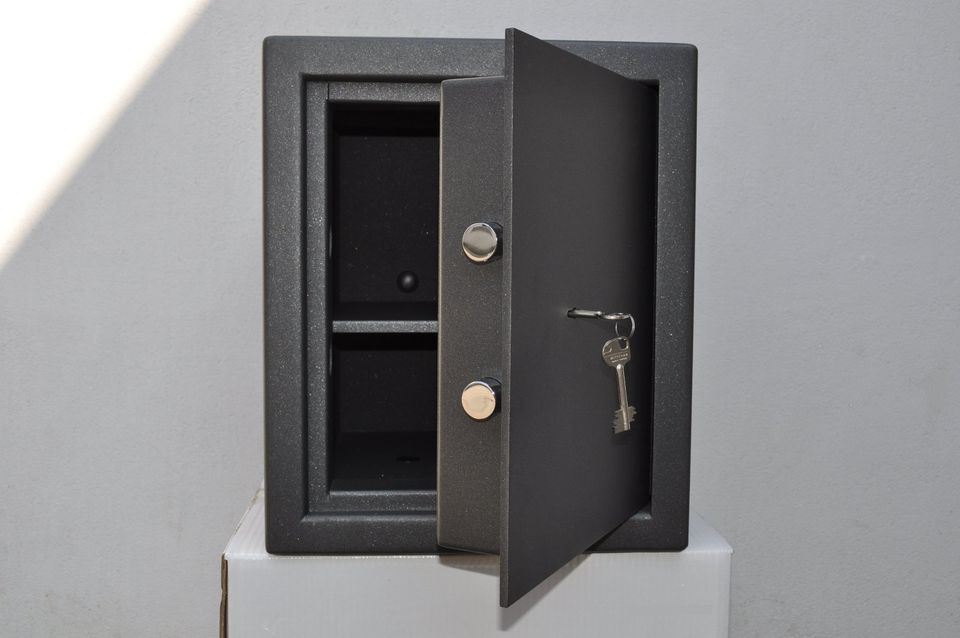 Möbeltresor Tresor Safe Widerstandsgrad S2 mit Schlüsselschloss in Oberhausen