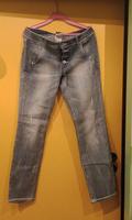 NEU  B& C Damen -Jeans Gr.40 Grau + Used Look Niedersachsen - Hambergen Vorschau