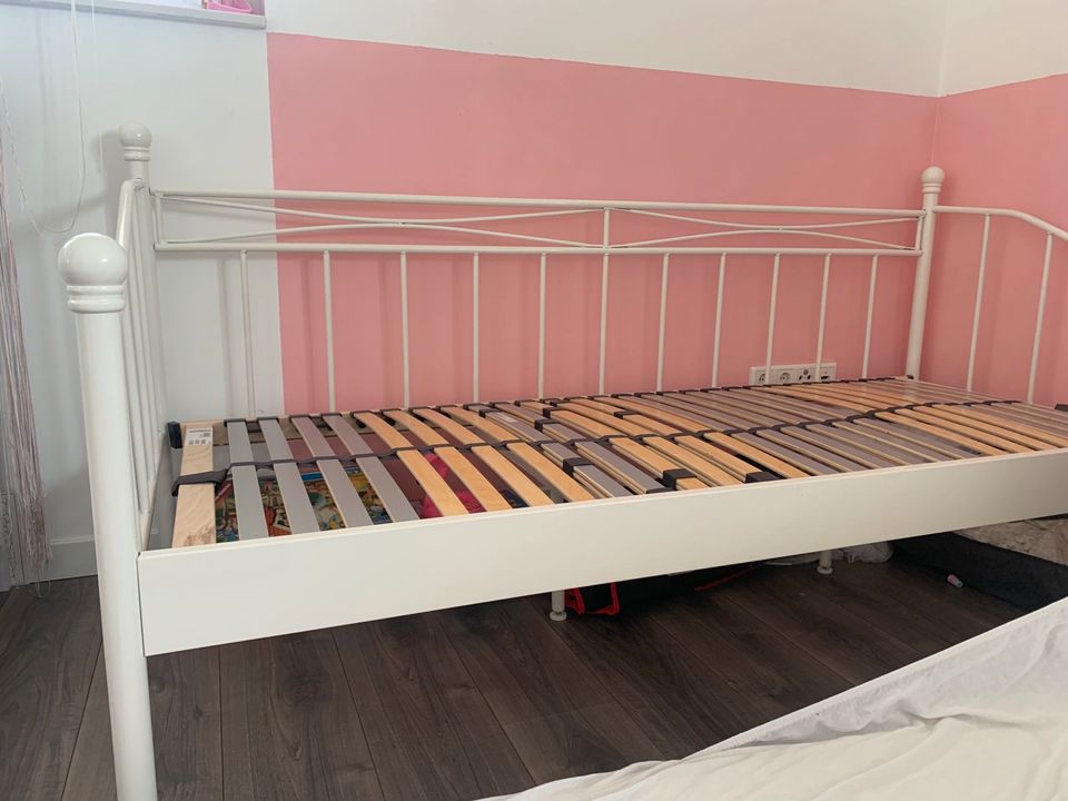 Bett / Einzelbett in Wadersloh