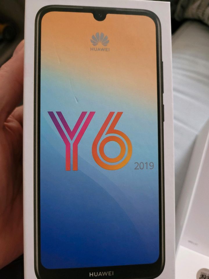 Smartphone Huawei Y6 in Sehlde