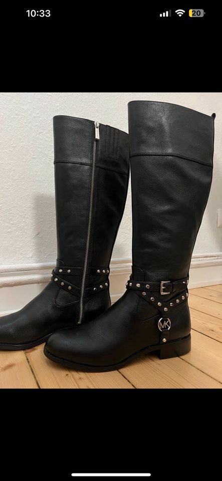 NEU Stiefel Michael Kors in Genthin