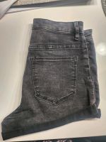 H&M Short, kurze Jeanshose, schwarz, Gr.38,TOP! Hessen - Erlensee Vorschau