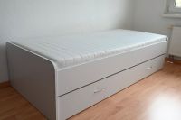 90 cm x 200 cm Bett inklusive Lattenrost und Matratze Berlin - Reinickendorf Vorschau