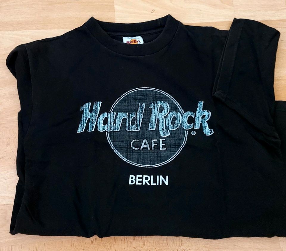 Hard Rock Cafe Berlin Shirt, small in Wittmund