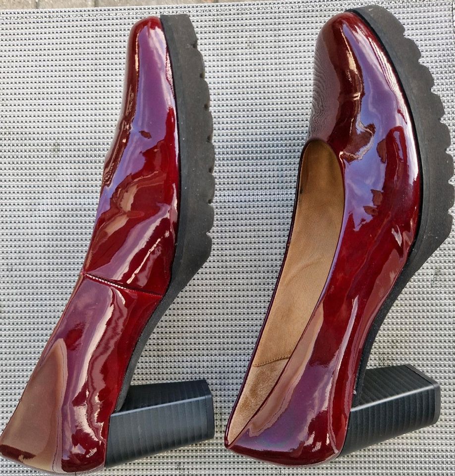 Gabor Pumps Bordeaux weinrot Lackleder  Gr. 40 / 6 1/2 in Berlin