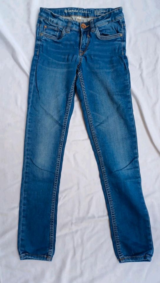 Jeans  2 x Levi's 710 super skinny Gr.152 in Postbauer-Heng