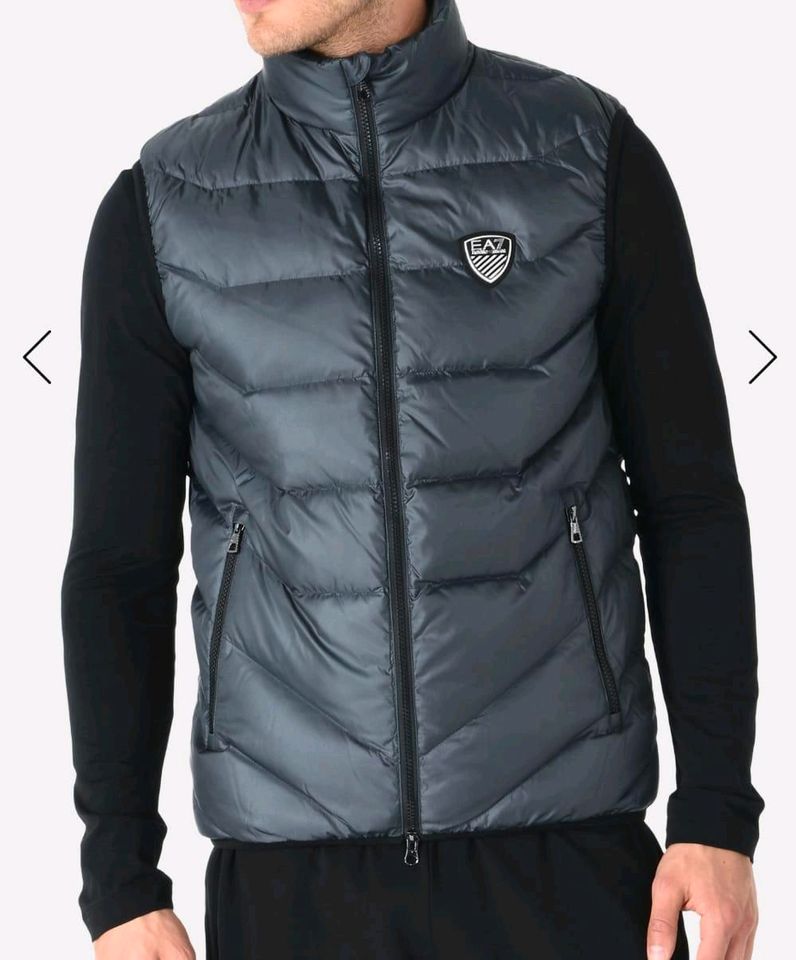 Herren Armani EA7 Daunenweste Neu in Düsseldorf