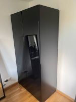 Ikea Kleiderschrank „Pax“ in Schwarz, Türen in Hochglanz Schwarz Obergiesing-Fasangarten - Obergiesing Vorschau
