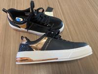 Schwarz-goldene Sneaker von Replay in 39 Brandenburg - Potsdam Vorschau