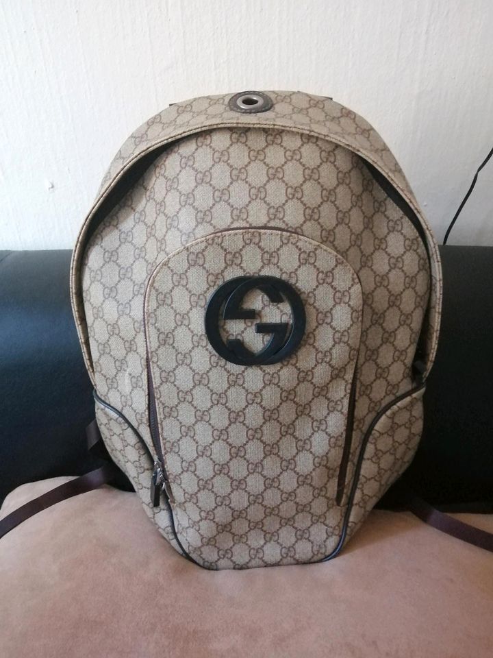 Gucci Umhängetasche in Unterreichenbach