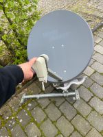 Satellitenschüssel mit Halterung Nordrhein-Westfalen - Frechen Vorschau