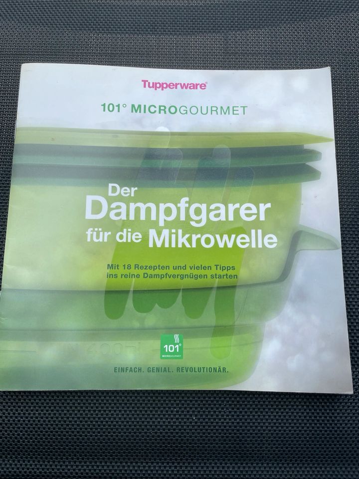 Tupperware Dampfgarer Mikrowelle in Wülfrath