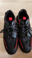 HUGO BOSS Herren Sneaker Schuhe gr 44 schwarz mit rot Nordrhein-Westfalen - Wiehl Vorschau