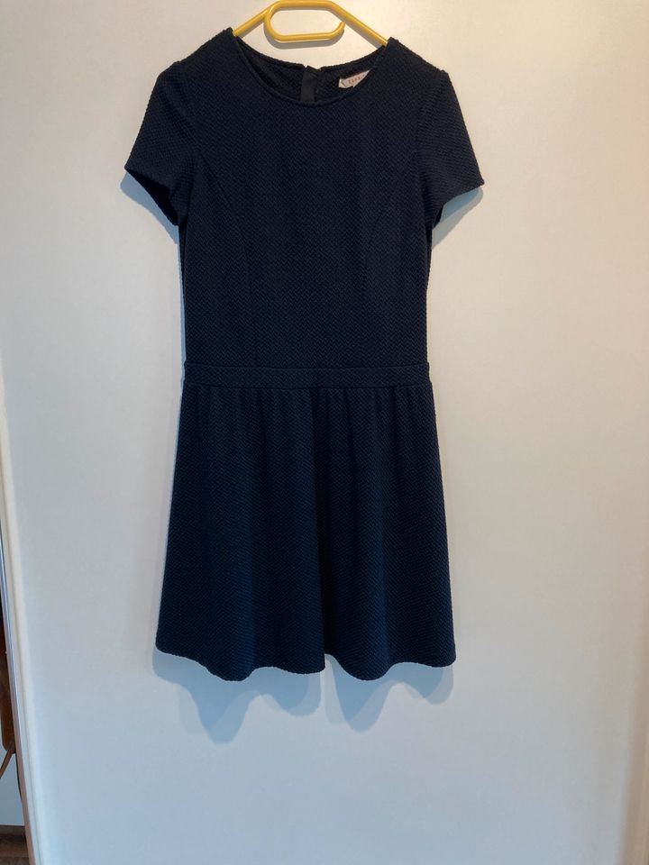 Esprit Sommerkleid, Gr. 36 in Bad Gandersheim