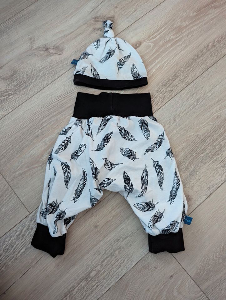 Newborn Outfit - Hose und Mütze 50/56 in Erfurt