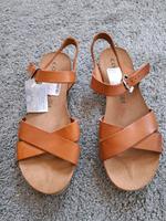 Sandalen Gr. 38 Leder NEU Mecklenburg-Vorpommern - Neubrandenburg Vorschau