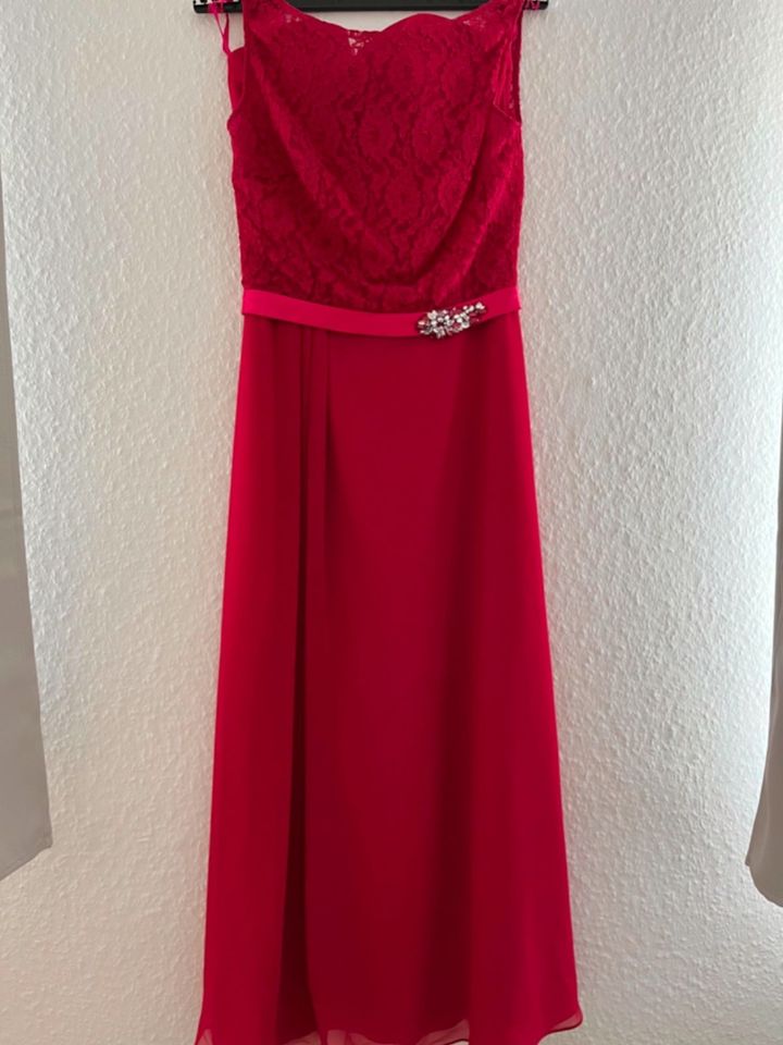 Abendkleid Gr. 34 himbeerfarben in Leipzig