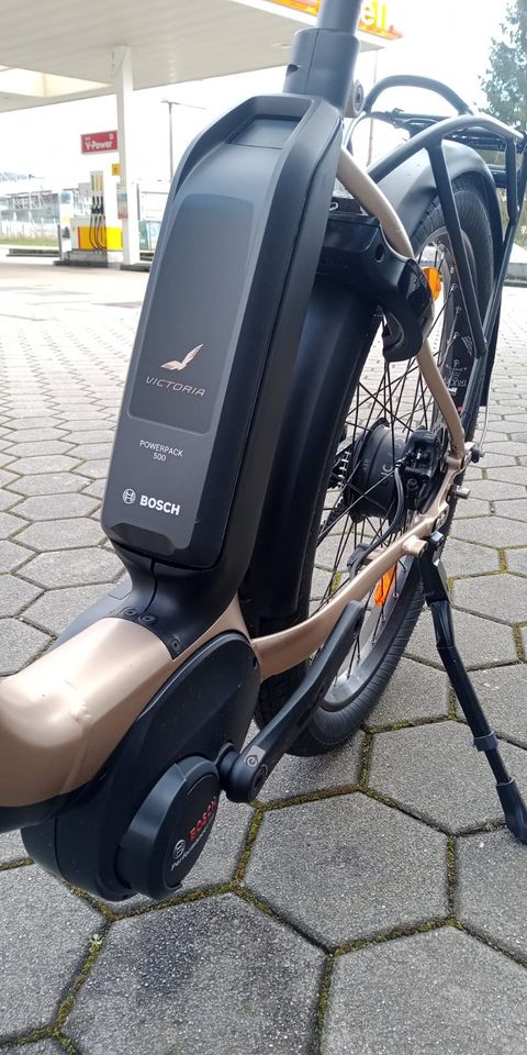 E-Bike, NEURAD, Victoria eUrban 11.9, 170Kg, Gates-Riemen,Bosch in Overath