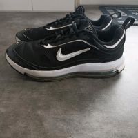 Nike air,  schwarz, Gr. 42,5 Baden-Württemberg - Köngen Vorschau