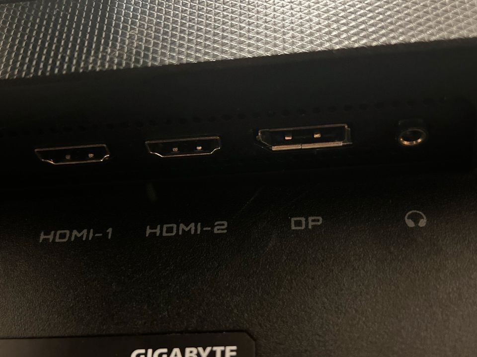 Gigabyte 27Zoll 144Hz Monitor in Berlin