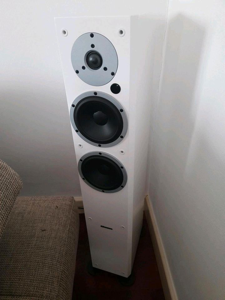 4xDynaudio xeo 3 und 5 Lautsprecher in Wiesbaden