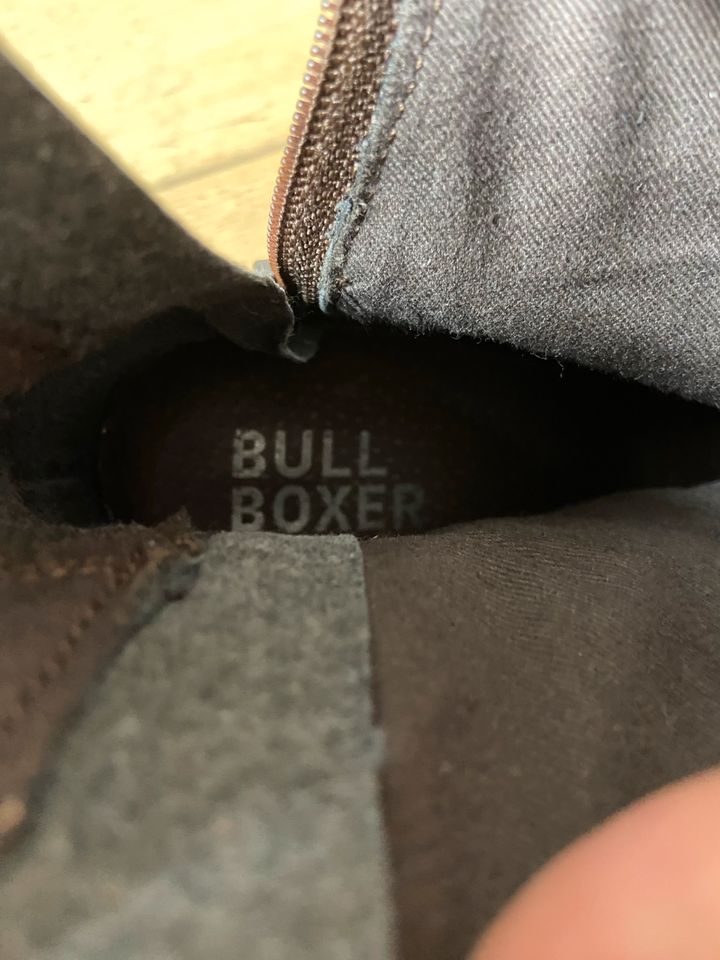 Bullboxer Stiefeletten Gr. 39 taupe in Brüggen