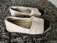 Ballerinas Schuhe Größe 39 beige schwarz wie neu Versand 4 Euro Nordrhein-Westfalen - Sankt Augustin Vorschau