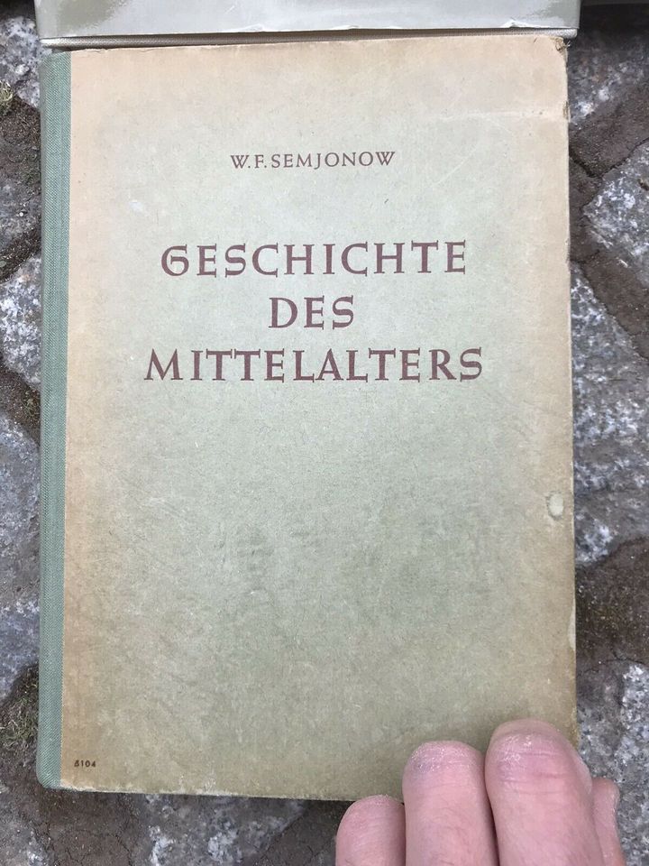 Wörterbuch Medizin, Geschichte Mittelalter, Evolution Buch im Set in Halle