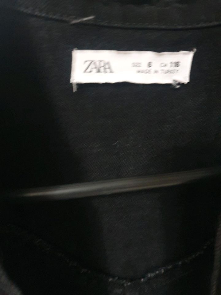 Zara Jeans jacke in Wuppertal