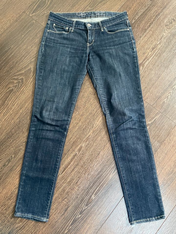 Levi’s Jeans Skinny Demi Curve, Größe 28 in Chieming