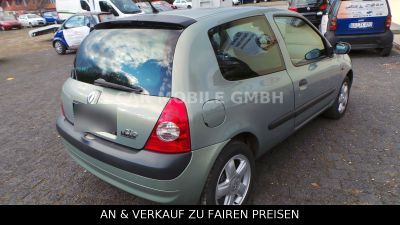 Renault Clio ORİGİNAL 74.000 km in Waldbröl