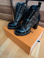 LOUIS VUITTON Boots - Top Zustand Berlin - Mitte Vorschau