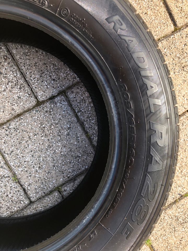 2 Sommerreifen Hankook 205/65R16C in Lichtenfels