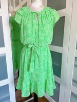 Wie neu DKNY Kleid Volant grün 36 S 38 M Sommerkleid Berlin - Zehlendorf Vorschau