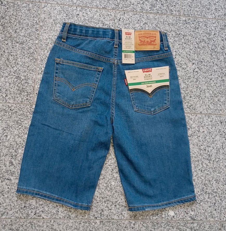 LEVIS Short Gr 152 Slim Jeans kurze Hose Levi' s NEU in Aiterhofen