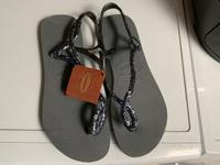 Havaianas Sandalen NEU Silber Niedersachsen - Oldenburg Vorschau