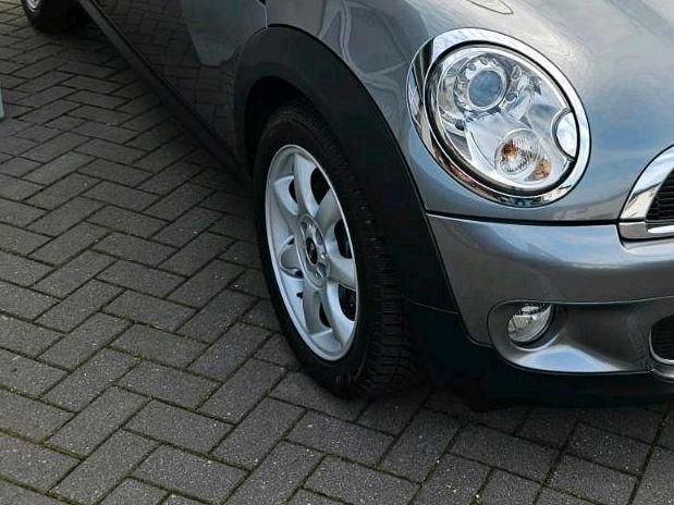 4 Mini Cooper S  Winterreifen Bridgestone 195/55 R 16 87H in Erftstadt