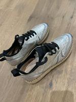 Sneaker von Tod‘s Gr. 40,5 silber Schleswig-Holstein - Lübeck Vorschau