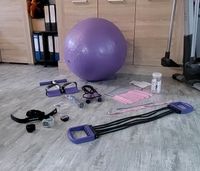 Set: Gymnastikball 65cm Fitnessbänder Expander Pedometer Sport Niedersachsen - Bad Salzdetfurth Vorschau