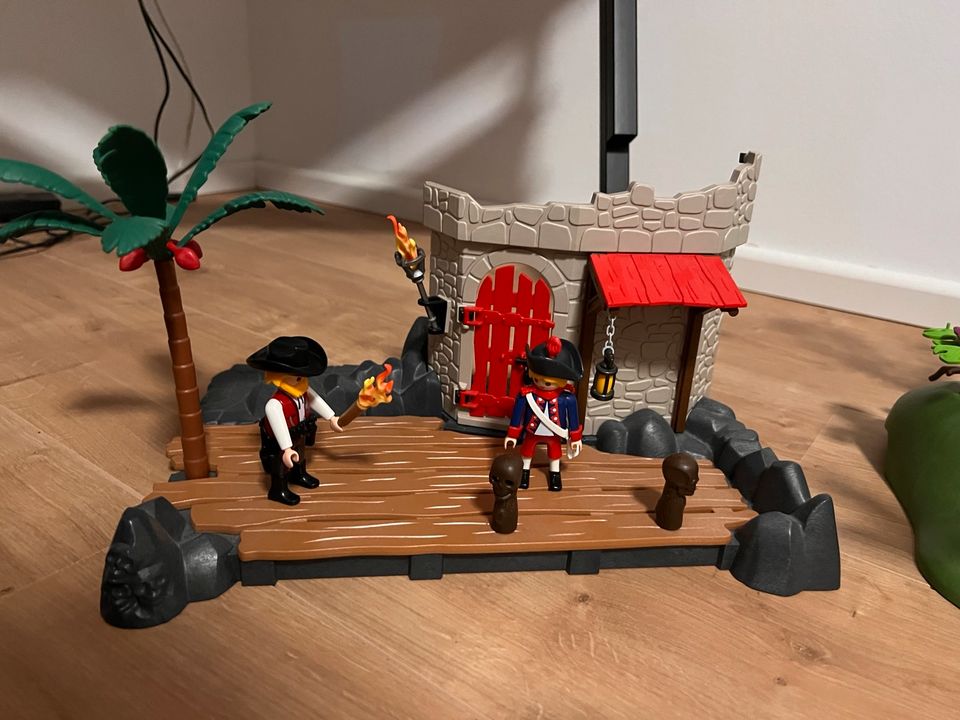 Playmobil Porateninsel, Piratenschiffe in Eggersdorf