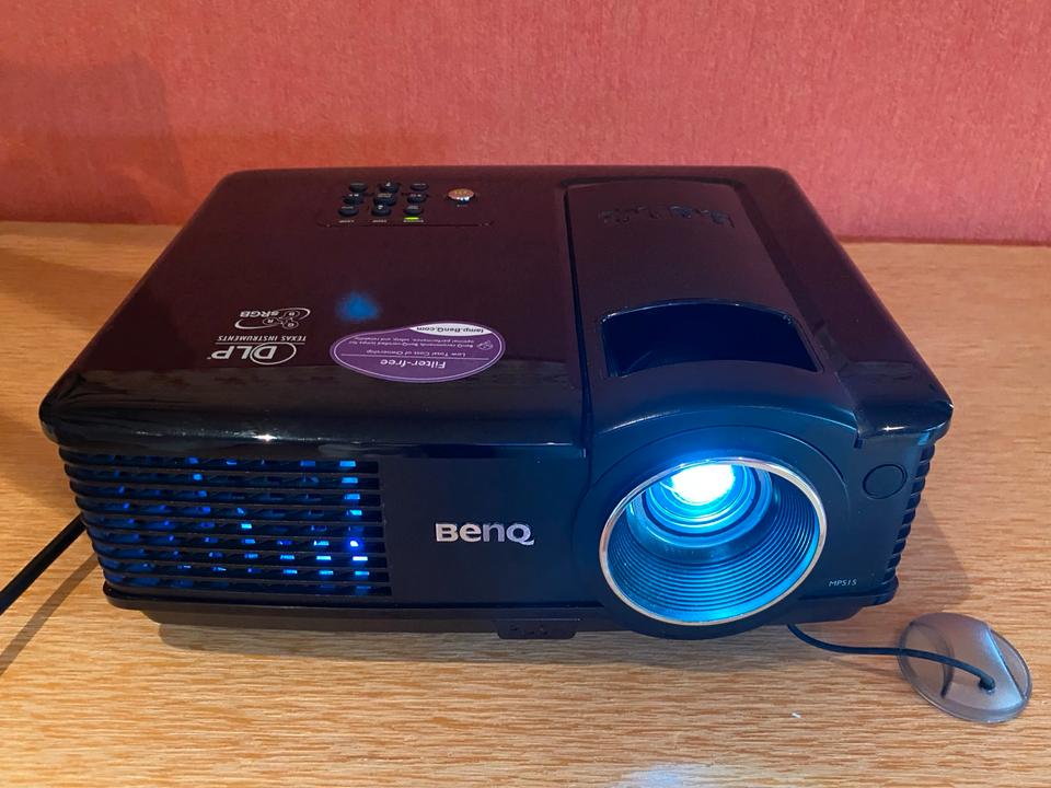 Beamer BenQ MP515 DLP Projektor mit Fernbedienung und Zubehör in Olfen