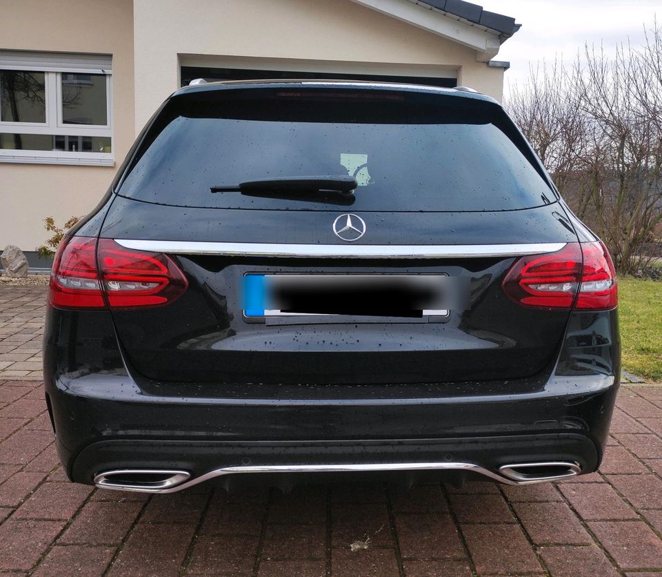 C300 T-Modell AMG, Carbon,Panorama,Distronic, 360°, AHK, Comand in Remchingen