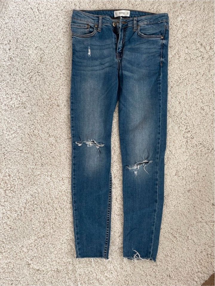 Zara Mango Jeans Gr. 34-36 in Tübingen