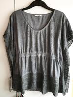 Review Shirt Tunika grau Gr.M mit Spitzendetails NEU Hessen - Wiesbaden Vorschau