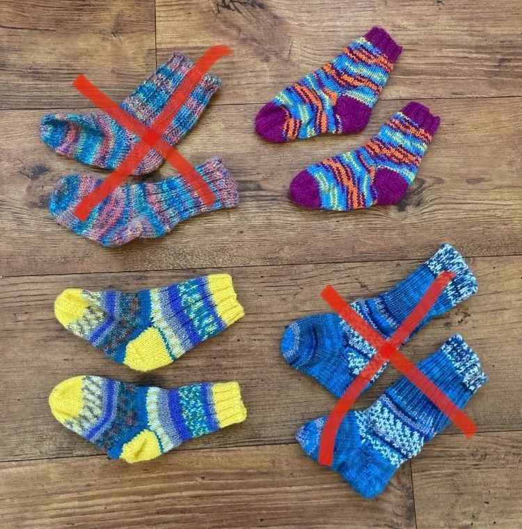 Wollsocken Socken selbstgestrickt Baby Kleinkind in Bad Essen