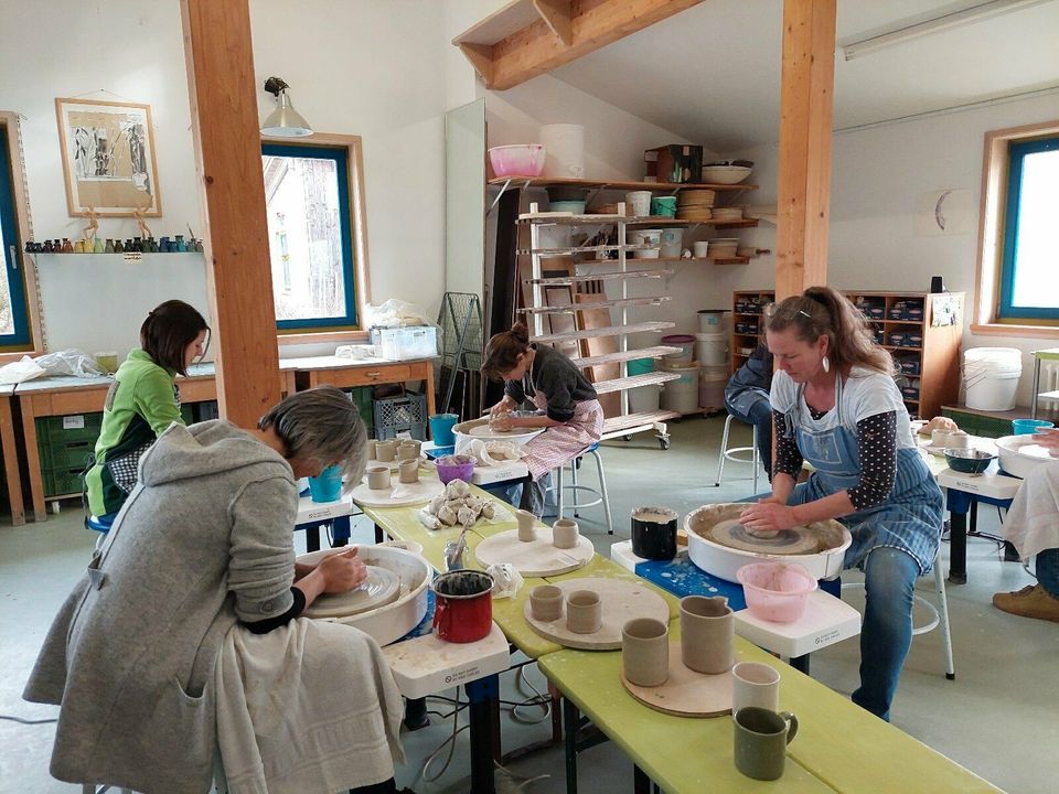 Töpferkurs intensiv, 6 Tage, mit Drehen an der Töpferscheibe in Steinach b. Straubing