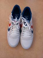 Hr. Sneakers beige/blau/rote Streifen Bayern - Ebersberg Vorschau